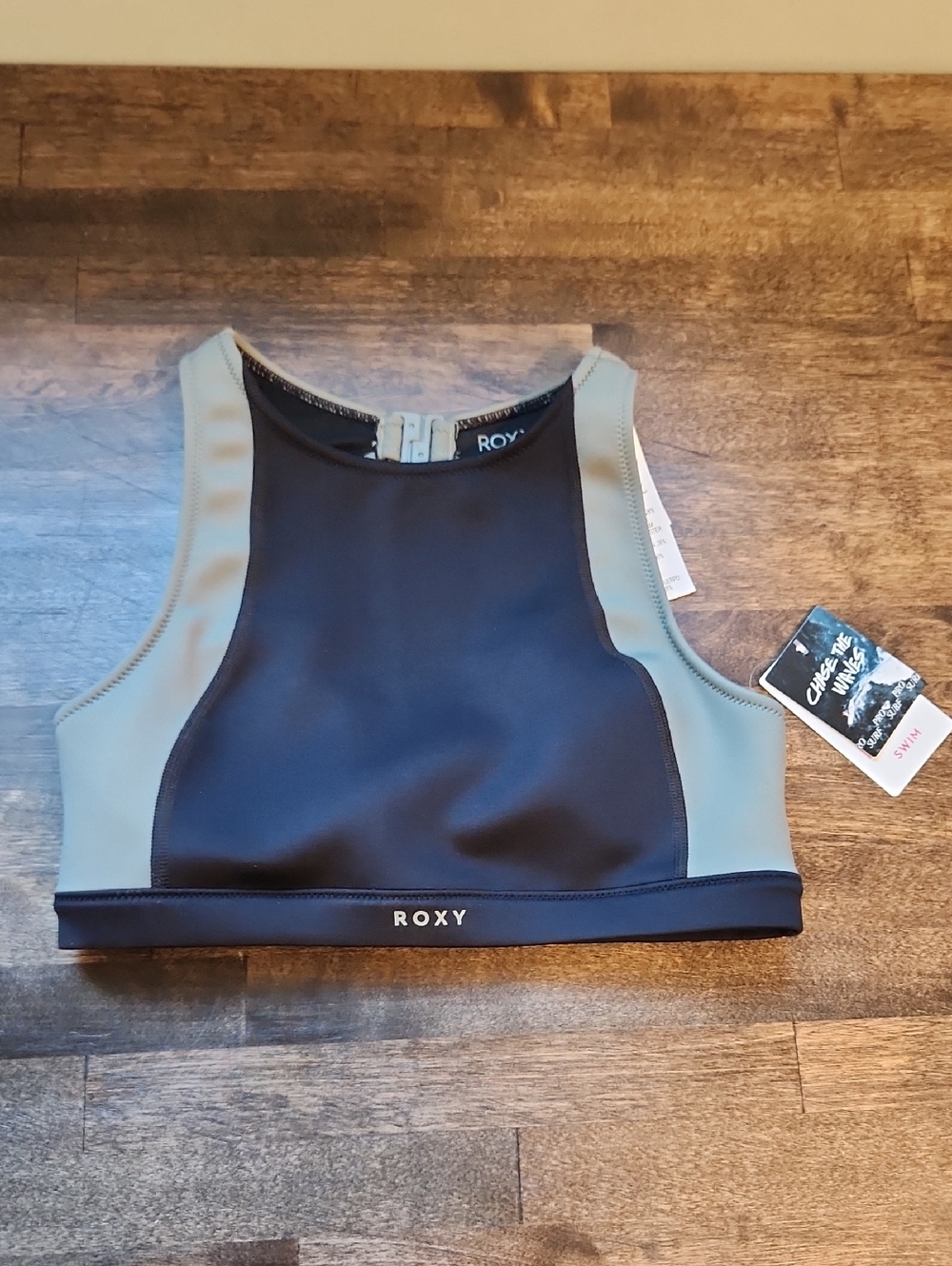 Roxy Pro Wave Surf Crop Top Size S NWT